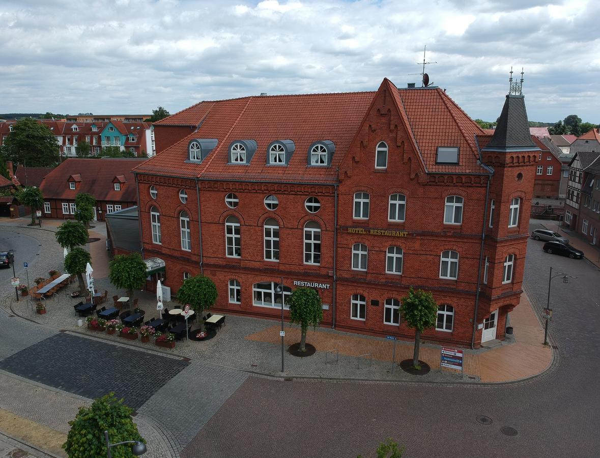Hotel Zur Eldenburg Lübz Exterior foto